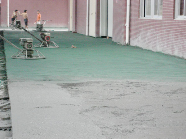 非金属型金刚砂耐磨地坪